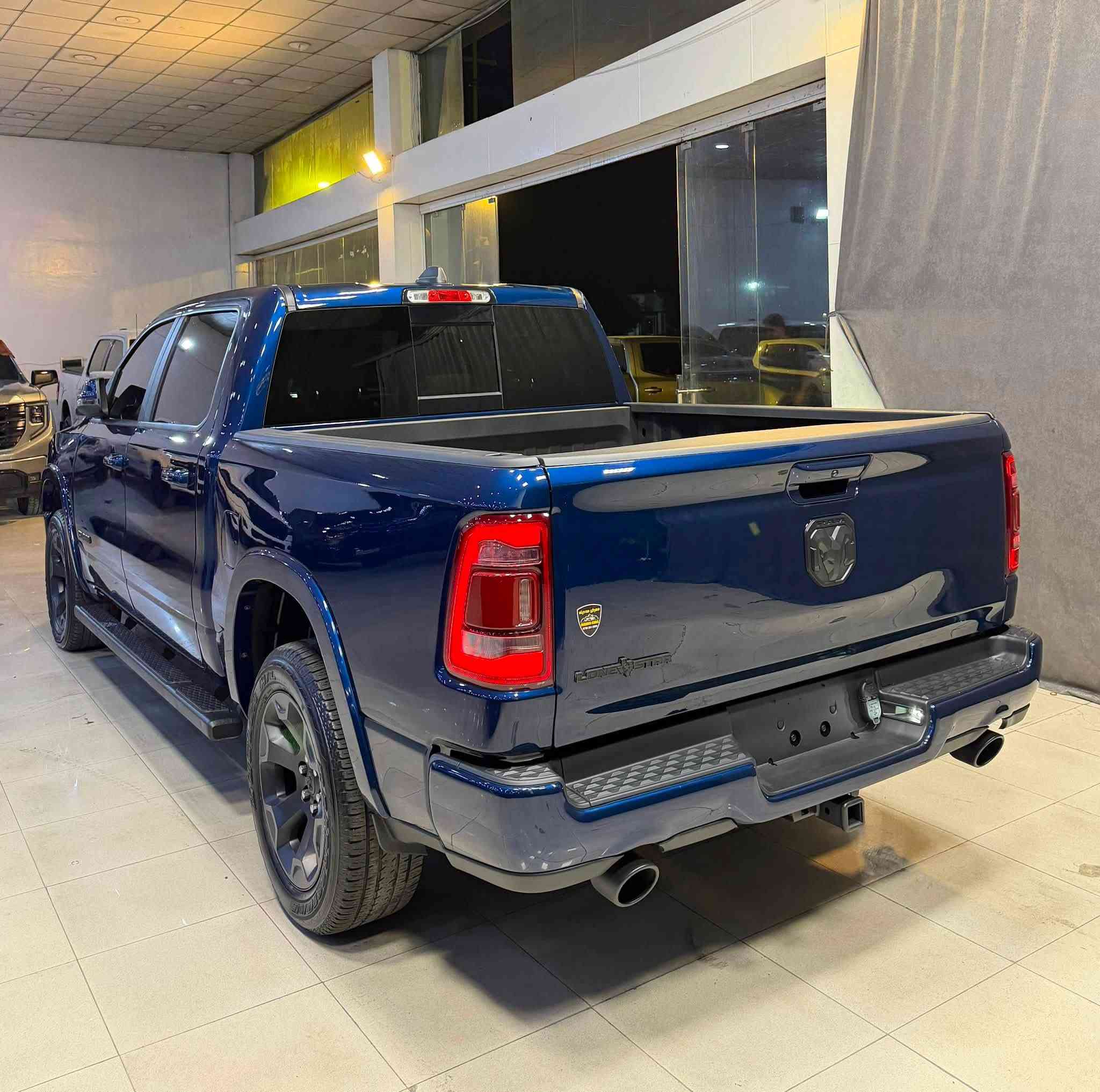 Dodge Ram 
2024 BigHorn
V8 - 5.7L - 4x2

بسمە 
شاشە
کامیرە 
باب طویل
بودی قصیر
رادار
ئوتو ستوب
ویل 18

71.000 mile
بدون صبغ
سعر 300

***********
***********
