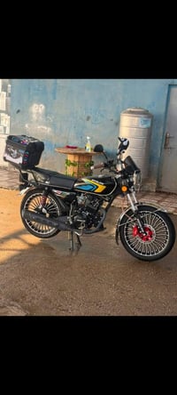 للبيع سيفان موديل 25محرك 200ccضاغطه و سنجيل الدراجه مكفول من كلشي السع...