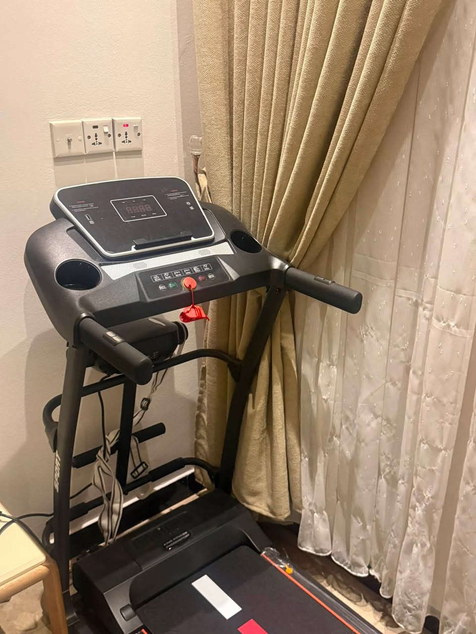 جهاز جري جديد استعمال جداً جداً قليل سعر الشراء 425 مع التوصيل البيع 300 الف العنوان بغداد السيديه ***********

