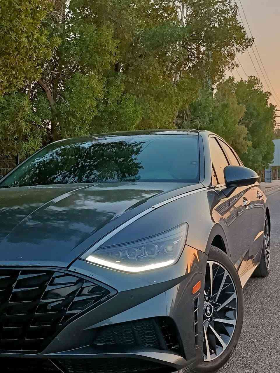 هيونداي سوناتا لمتد 2023 وارد امريكي
سيارة لمتد فول مواصفات اعلى فئه اوتو بارك 
الحادث بنيد مبدل نفس اللون بدون دواخل
رقم نجف باسمي

السعر 190 مع المجال
رقم  ***********
