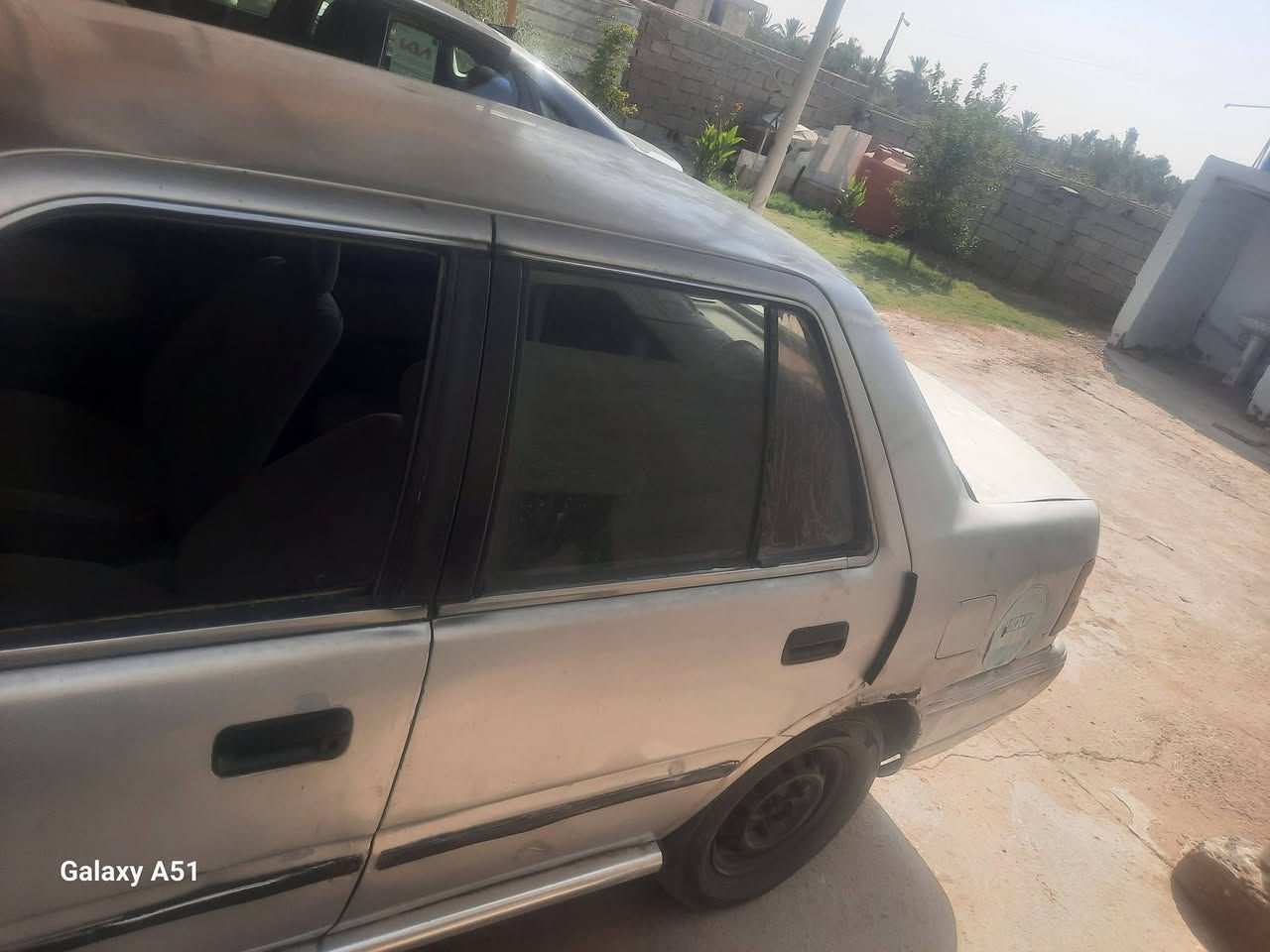 هونداي اكسيل للبيع مكينه خير من الله كير مرات يفلت ثالث بقيه خير من الله تبريد شغال  رقم ديالى تحويل مباشر موديل ١٩٩٣  السعر ٢٠ وبيها مجال ***********
