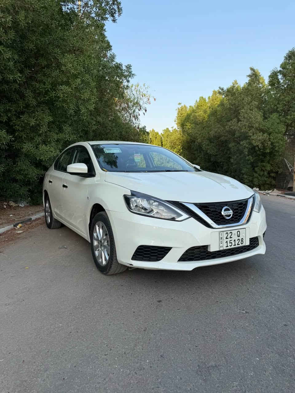 نيسان سنترا 2025 (Nissan Sentra)
ماشيه 21الف كيلو

✅ المواصفات :

✔️ ضمان شركة السور

✔️ زيرو (جديدة بالكامل)

🔧 المحرك والأداء:

🔸 محرك 4 سلندر سعة 1600 سي سي

🔸 ناقل حركة أوتوماتيك CVT

🔸 أداء ناعم واستهلاك وقود اقتصادي

🔸 نظام دفع أمامي

🔹 جنوط قياس 16 إنج

🔹 إضاءة أمامية LED

🔹 مرايا جانبية كهربائية

🔹 تصميم عصري وانسيابي

🔸 مقاعد قماش مريحة

🔸 تحكم بالمقود (ستيرن ملتي)

🔸 شاشة وسطية

🔸 نظام تكييف فعال

🔸 زجاج كهربائي

🔹 بلوتوث + USB

🔹 نظام صوتي جيد

🔸 وسائد هوائية

🔸 نظام ABS مانع انغلاق الفرامل

🔸 كاميرا خلفية

🔸 حساسات خلفية

 

ملاحضه السياره بيه فقط بارد بشكم مكان 

&السعر 118

***********
