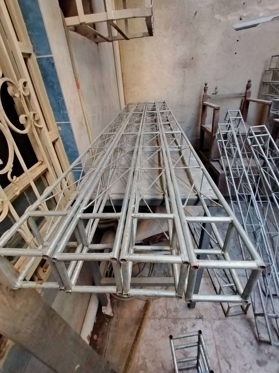 هيرسات نصب • مواكب • بالمتر