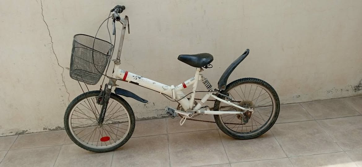 السلام عليكم
بايسكل للبيع ماكن بابل مركز بايسكل كلش نظيف فقط ويل خلفي رايده ب 80 وبي مجال رقم الموبايل 
***********
