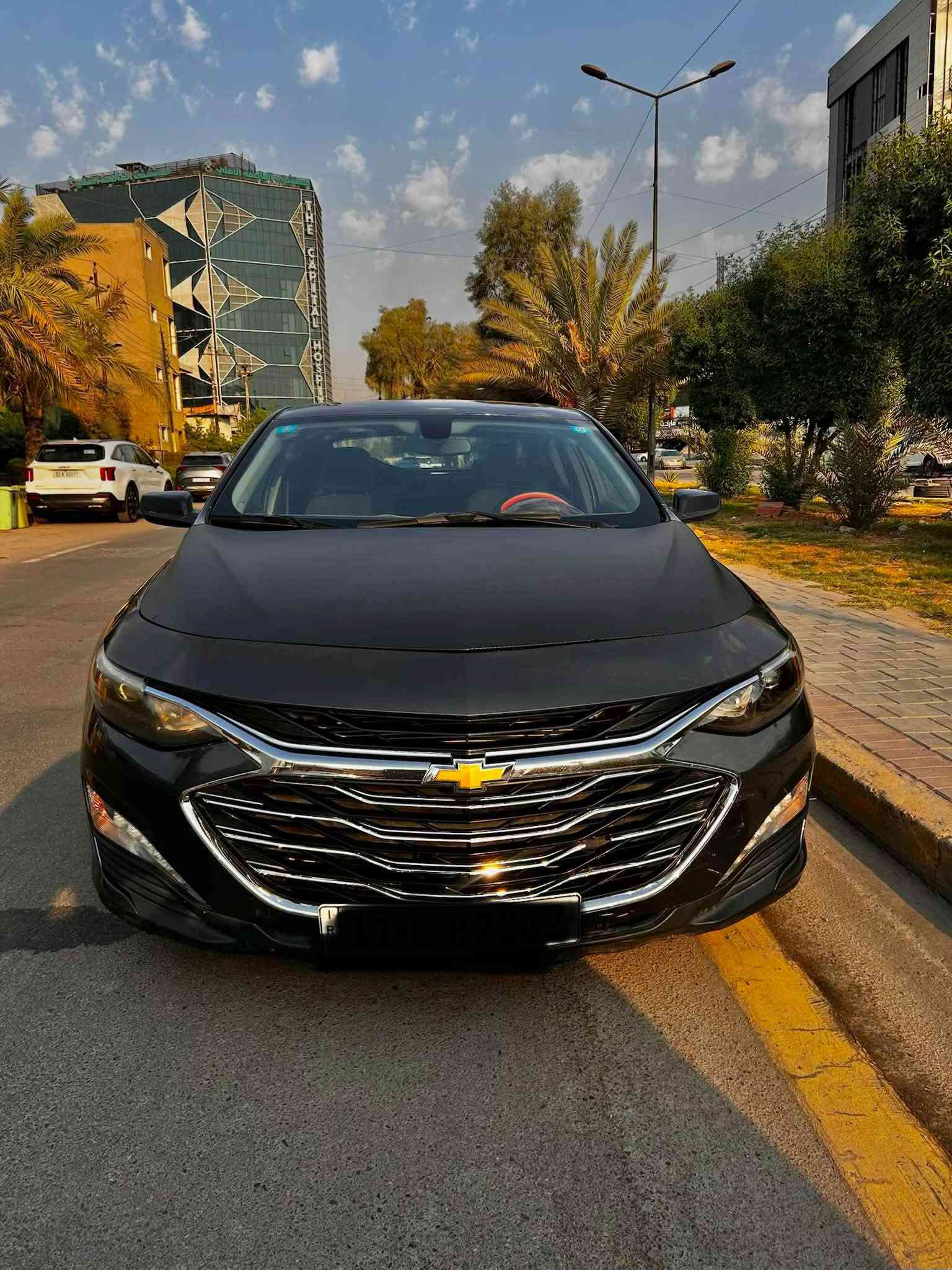 سلام عليكم ماليبو 2019 فول مواصفات مكينه 1.500 تيربو لون نفطي
1-بنورما 
2-تبريد مناخين قطعتين خلفي 
3-تشغيل عن بعد 
4-ويل كب رياضي فجوج رياضي برتقالي
5-سماعات مضخم مخيف 
6-كشنات كهرباء وتدفئه 
وبعد هواي شغلات 

ملاحضه سياره عليهه ادامه منضومه وقود بلكات نوزلات دهن كير امزويل دهن مكينه امزويل فلاتر كامله مكمله ربع متصرف عليه بانزين فقط سوبر كلش مداريهه وبل عافيه ع ياخذهه صدرهه جديد مابي نقص داخل اسود جديد

حادثه كلش خفيف سطحي موضح بصور سياره مال مزاد تخبل 
رقم بغداد 

العنوان بغداد حي العدل
*********** واتس اب

السعر اكتب رقم 1يوصلك خاص 🌹
