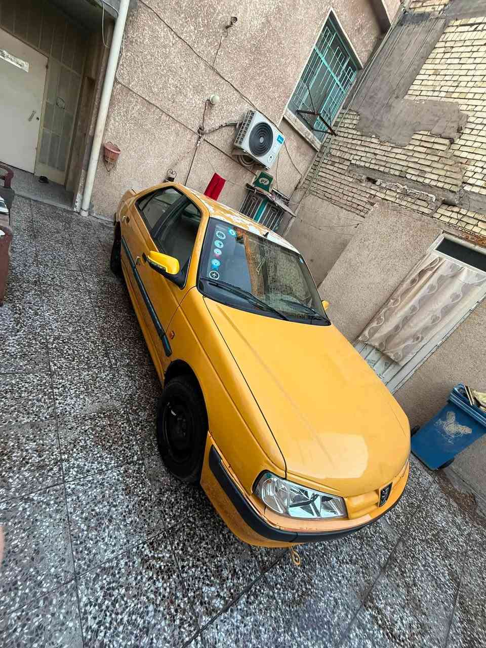 بيجو بارص ٢٠١٥
رقم بغداد  دولي سنويه ل٢٩تحويل ثاني يوم

سياره حلوه كير ومكينه جدد تبريد ثلج كهربائياتها كلها شغاله كيج حماوه كيج كيلو متر كيج بانزين كيج رون كلها شغالها جام كهربائي لايت جديد نورلات فيت بم جدد ما بيها خياسات ابدد
مكاني بغداد البلديات سعرها ٣٥ وبيها مجال  
***********
