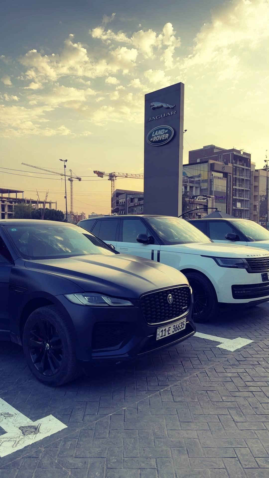 JAGUAR F PACE 🟥🟥
R Dynamic Se 
سيارة فول مواصفات 
فتحة سقف
رادرات حساسة 
تثبيت مسار
كامرات 360
نقطة عمياء
مري كهرباء 
تحكم عن بعد
وبعد بيهة مواصفات هواي و ميخلصن 
السيارة وارد خليجي وكالة سردار المنصور 
رقم السيارة بغداد 
السيارة داخلة الضمان فول سيرفس 
السعر جداً مناسب مقابل هيج سيارة 
38,000$
وبيهة مجال بسيط جداً 
للتواصل ***********
