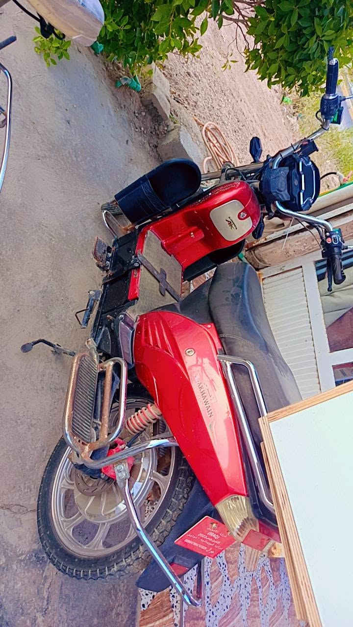 525 سعره
كما موضح بالصوره
كامل من كلشي كهربائيات شغاله 

 R.   H يمشي امامي خلفي 

شاحنه عداد 

بطاريات ع فحص جدد 46 انبير 

***********
