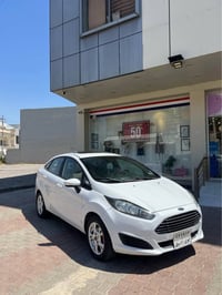 فورد فييستا • ٢٠١٦ • ٢٤٠٠٠٠ كم