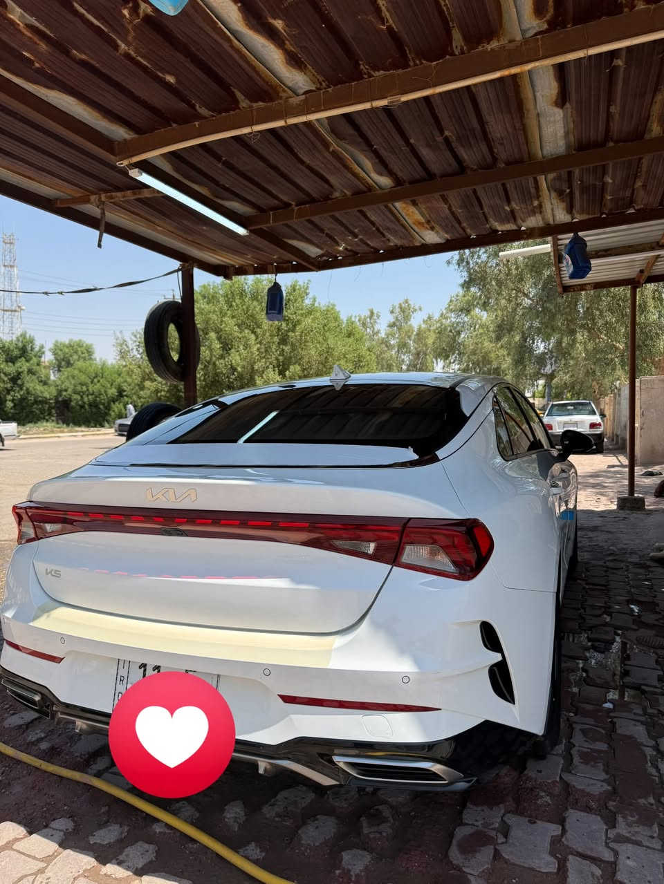 للبيع K5  موديل23 
رقم بغداد بأسمي تحويل ثاني يوم 

كفاله عامة ما عدى طخه بالهلال الخلفي  بسيطه حيييل وگرن البنيد بي ربع اصبع طخه
السياره جاهزه من كلشي ومعروفه موصفاتها ماشيه 108 

للاستفسار ***********
