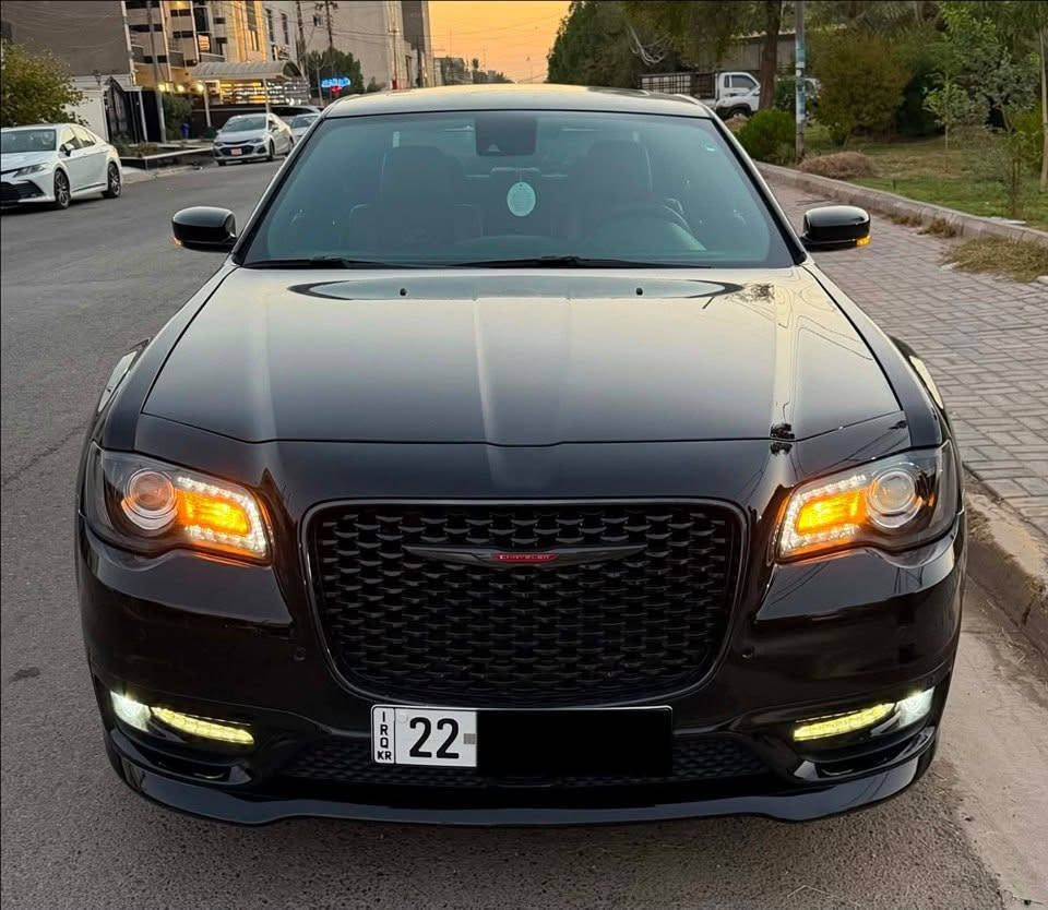 السلام عليكم اوباما كندي S 300 كندي استيراد شركة انترناشونال موديل 2021ماشيه 42 الف  داخل احمر فول مواصفات / رقم الهاتف ***********
