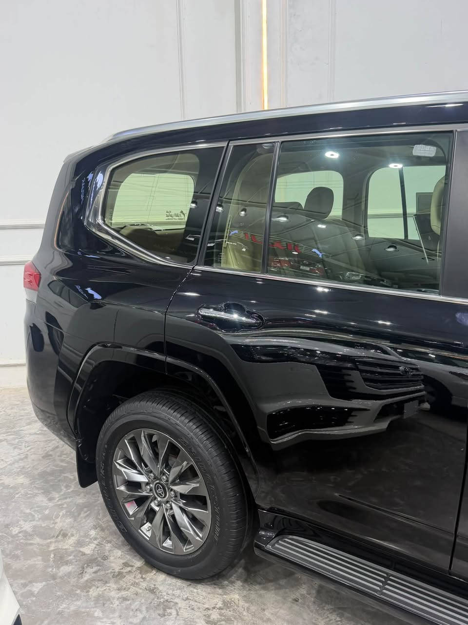 لاندكروز VX - 2023
خليجية كفاله عامة من كلشي ( مغلفة PPF ) 
ممشى : ٤٩ الف كيلومتر
- 4 كاميرات - كراسي كهرباء - كشن تبريد - لايت لد - جنطة كهرباء - سلايد 

السعـر : 68,800$ مجال بسيط جداً 

العنوان : بغداد . الكـاظمية 

***********
