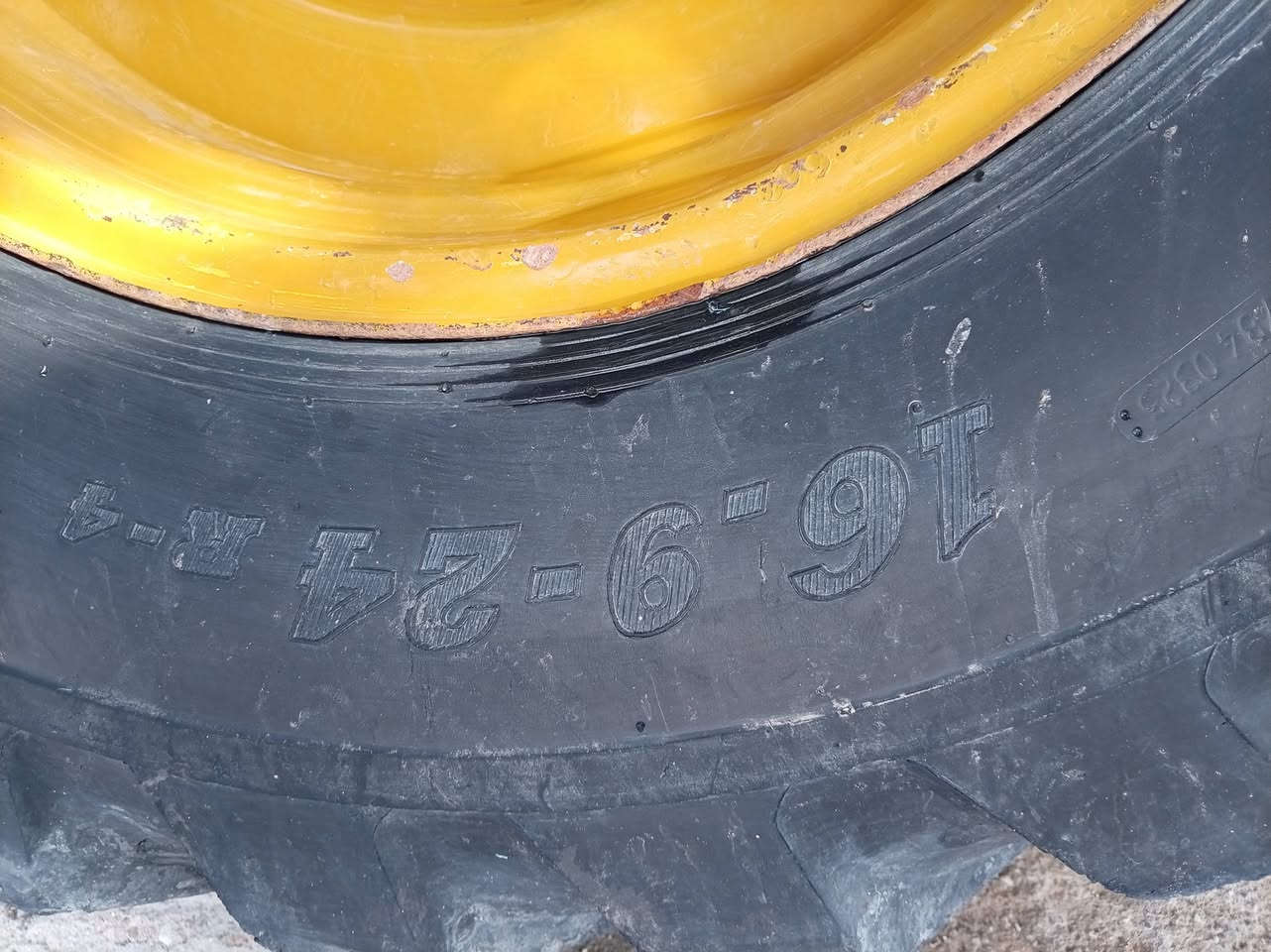 زوج تايرات 24-16-9
هنديات شرط جوبلس مشدودات سعرهن 750نضافتهن 90بل ميهم مكاني الكوت
***********
***********
