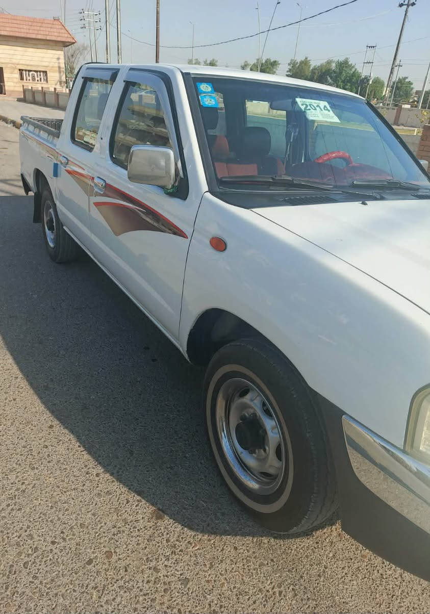 نيسان بيك أب • ٢٠١٤ • رقم بغداد