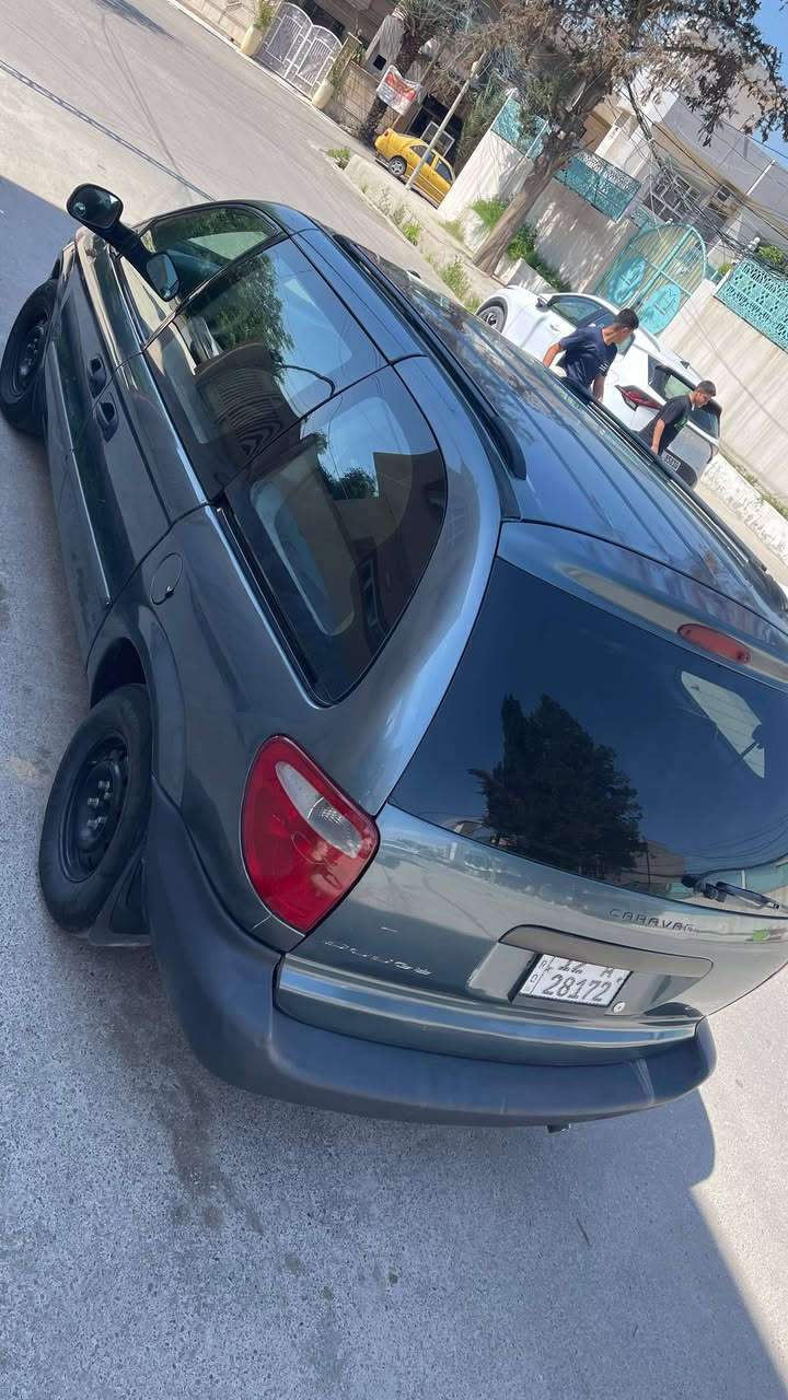 دوج كرفان ٢٠٠٧ شاصي قصير رقم نينوى انكليزي بيها صبغ اكثر من نص حزام محرك ٣٣٠٠ شرط كير شرط تبريد تدفئة شغال كهربائياتها كلها شغاله السعر ٨٥ وبيها مجال العنوان موصل منطقه ٩٥ 
رقم الهاتف ***********

