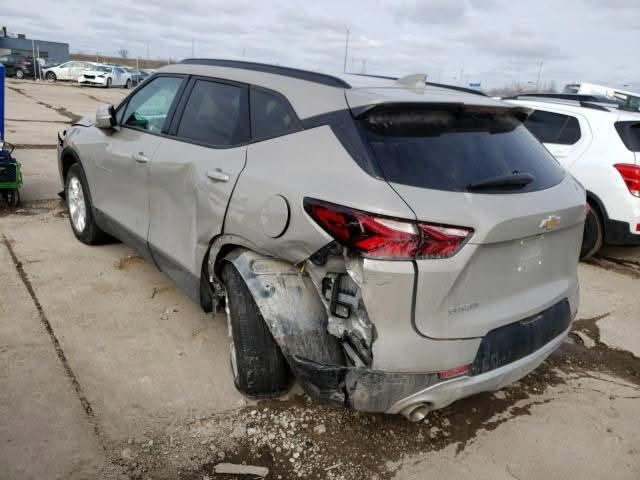 للبيع بلايزر موديل ٢٠٢١ LT2
رقم  اربيل 
عداد المسافة 102 ميل قابل للزيادة 
محرك ٦ سلندر ٣٥٠٠
الگير ٩ سرع ( تسارع وانطلاق كلش حلو ) 

المواصفات : 
بصمة تشغيل
تشغيل عن بعد 
بصمة ابواب اربعة 
بصمة صندوق 
كشنات كهربائي 
رادار امامي 
رادارات جانبية 
مانع تصادم 
لايد ليد
التبريد الامامي منفصل المناخ يعني تحكم للراكب الامامي وتحكم للسايق 
تبريد خلفي 
تدفئة كشنات 
تحكم وضعيات القيادة 
هاند بريك بصمة
منافذ USB
اوتو ستارت (Auto start)
اوتو ستوب (Auto stop)
مانع انزلاق+ABS
كامرة وحساسات خلفية 
ويل حجم ١٩ اسود 
عليها كت RS رياضي .
حادثها فقط الدعامية وشويه من الجاملغ الخلفي 
بدون صبغ بس بارد
ايرباكات كله سليمه

للأستفسار الاتصال ***********
