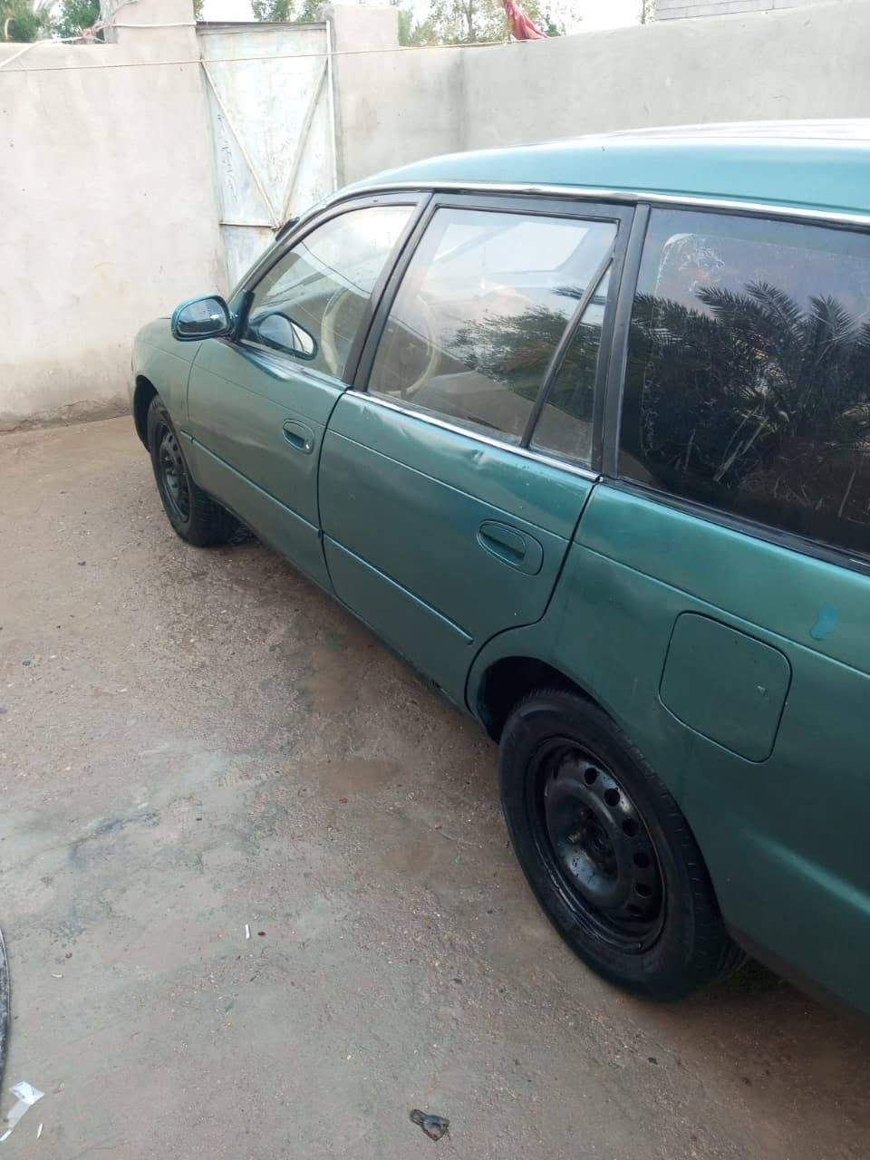 السلام عليكم كورولا موديل 96 سياره ايسر بلاد سنويه 2030 تنتهي مقفوله من الضرب مصبوغه جماليه السياره مكينه جير كفاله حداديه الخلفيه توني نبدلها والاماميه تك صفحه باقيه تبريد فول مكان البصره سعر السياره 48 ورقه وبيها مجال للطيبين سياره مال عائله ومال شخص على باب الله يشتغل توصيل بيها خدمه كلش لان صرفيه قليله كلش *********** وهاذ رقم صاحب السياره  مكلف بل نشر
