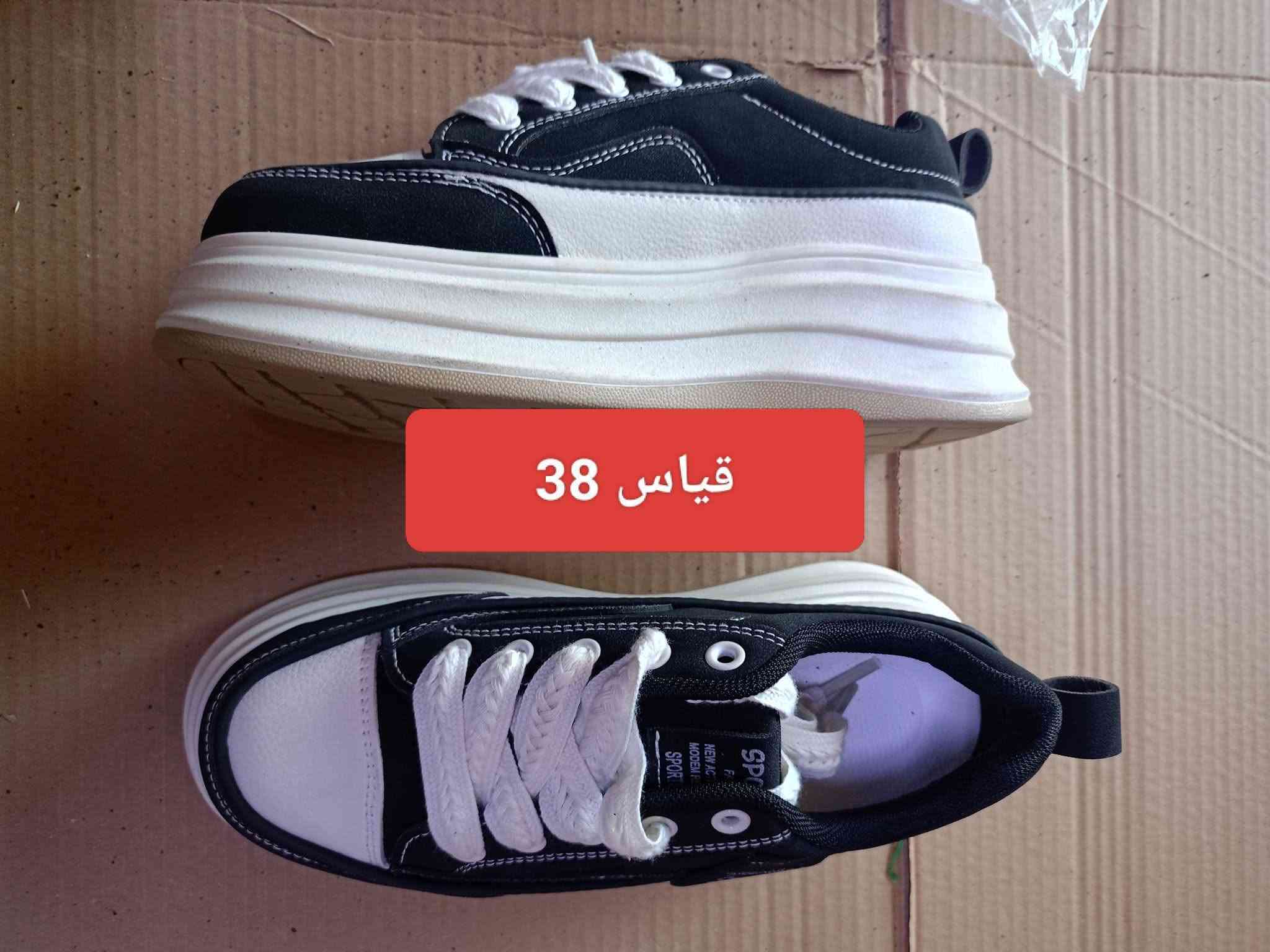 لليبع جديد غير مستخدم سعر قطعه 3 الف مكاني. حي انتصار

نص مكتوب في الصور:
- قياس 36
- قياس 37
- قياس 38