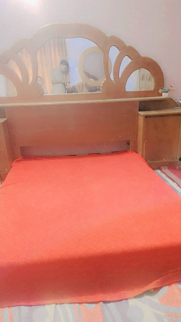 سلام عليكم خشاب صاج لاصلي جرابيه وزاوية ودوشك ***********
