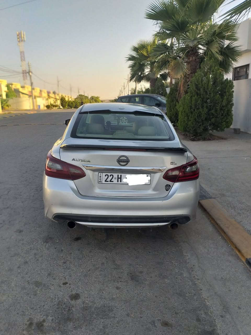 السلام عليكم نيسان التيما 2016 محرك V6//3500
ضرر قبق جنطة وجاملقات خلفية الباقي كفالة سيارة حلوة 
رقم اربيل شرط التحويل 
مواصفات SL //بصمة /شاشة/فتحة بل سقف/ تدفئة بل كشنات /كشنات جلد /
داخل اصفر /ماشية 140الف ميل 
مكان السياره اربيل اي استفسار اتصال عل رقم ***********
