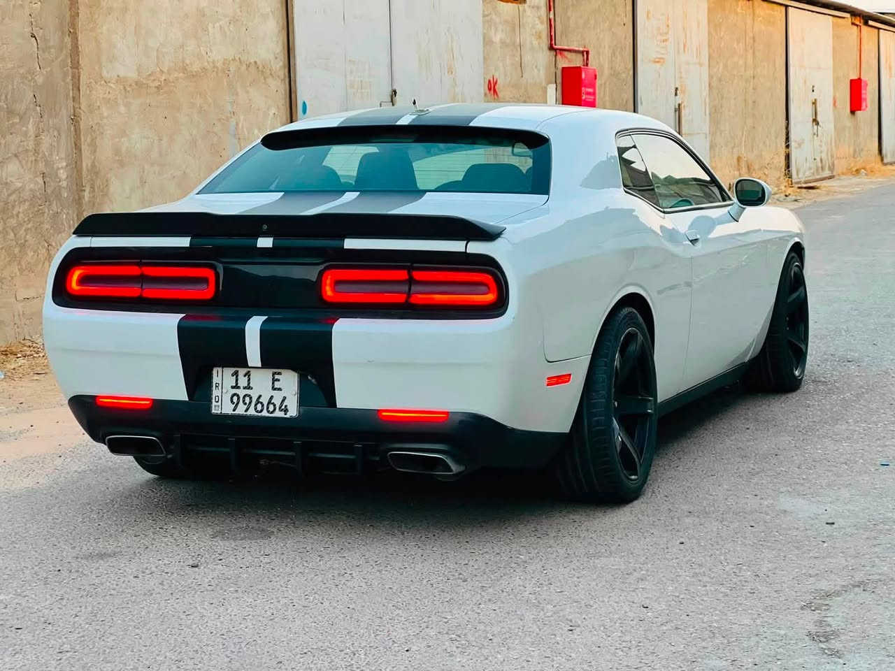 السلام عليكم اخوان ♥️
جالنجر 2020 R/T 5700
السيارة ضررها جاملغ وبنيد مبدل  شيكر 
وبيها نصف الجاملغ الخلفي ضبط انطخت هنا 

السيارة عليها اضافات حلوة 
شاشة كبيرة كار بلي عربي 
برمجة ببكورن نار 
شوتة موبار 
جهاز لهب 
وبقية مواصفات معروفة 

السعر 170 وبيها مجال 
للأستفسار:- ***********
