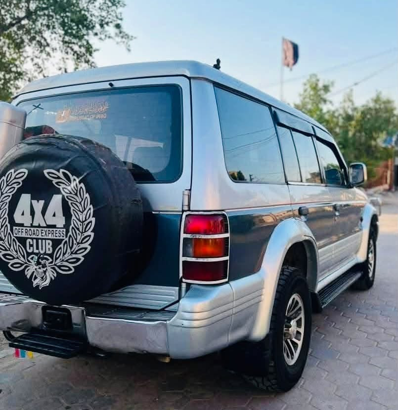 سلام عليكم
 باجيرو موديل 91 كهربائيات جاهزه تبريد عوزه راديتر  حداديه نص عمر مشروع وطني بصرة سنوية ل28  مداور ثاني يوم مكينتهه فيفيتي 2500 سياره خير من الله السعر 45 وبي مجال مكانهه ناصريه مركز ***********

