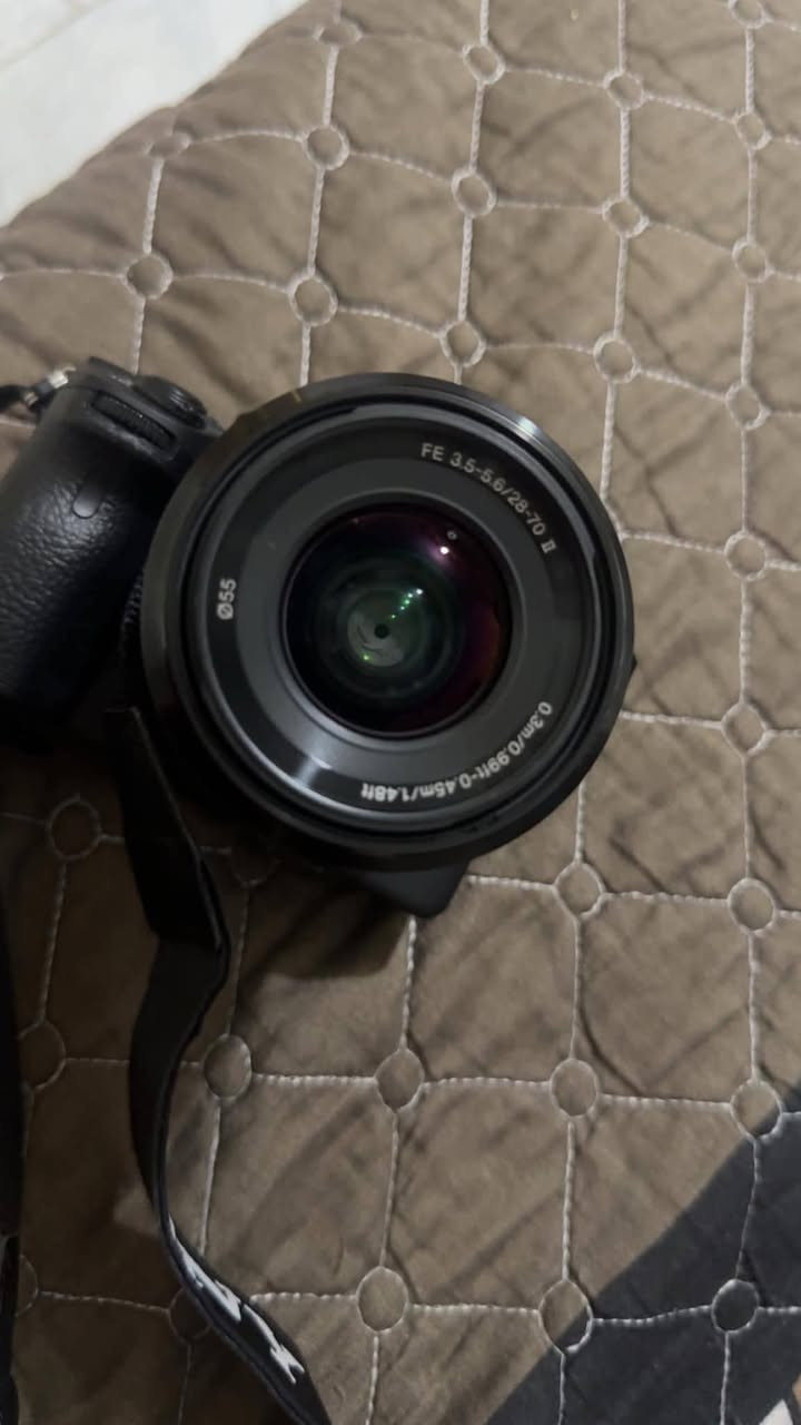 كاميرا Sony A7 III بحالة نظيفة جداً، مناسبة للتصوير الفوتوغرافي والفيديو وصناعة المحتوى.
كاميرا Sony A7 III بحالة نظيفة جداً، مناسبة للتصوير الفوتوغرافي والفيديو وصناعة المحتوى.

المواصفات:

- Sony A7 III Full Frame
- تصوير فيديو 4K
- مثبت صورة داخلي SteadyShot INSIDE
- عدسة Sony FE 28-70mm F3.5-5.6 OSS
- مثبت بصري بالعدسة OSS
- العدسة نظيفة والزجاج بحالة جيدة
- الكاميرا نظيفة وحالتها واضحة

للمهتمين والاستفسار مراسلة خاص. او ***********
