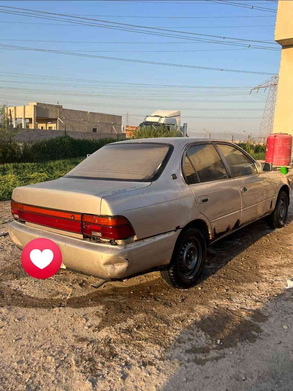 للبيع كورله 1993
مكفوله ضربه وصبغ بس بيها مكانات خياس 
السياره جاهزه 
مكينه وكير جدد
  السعر ب 38 وبيها مجال قليل 
مكاني بل بصره ***********
