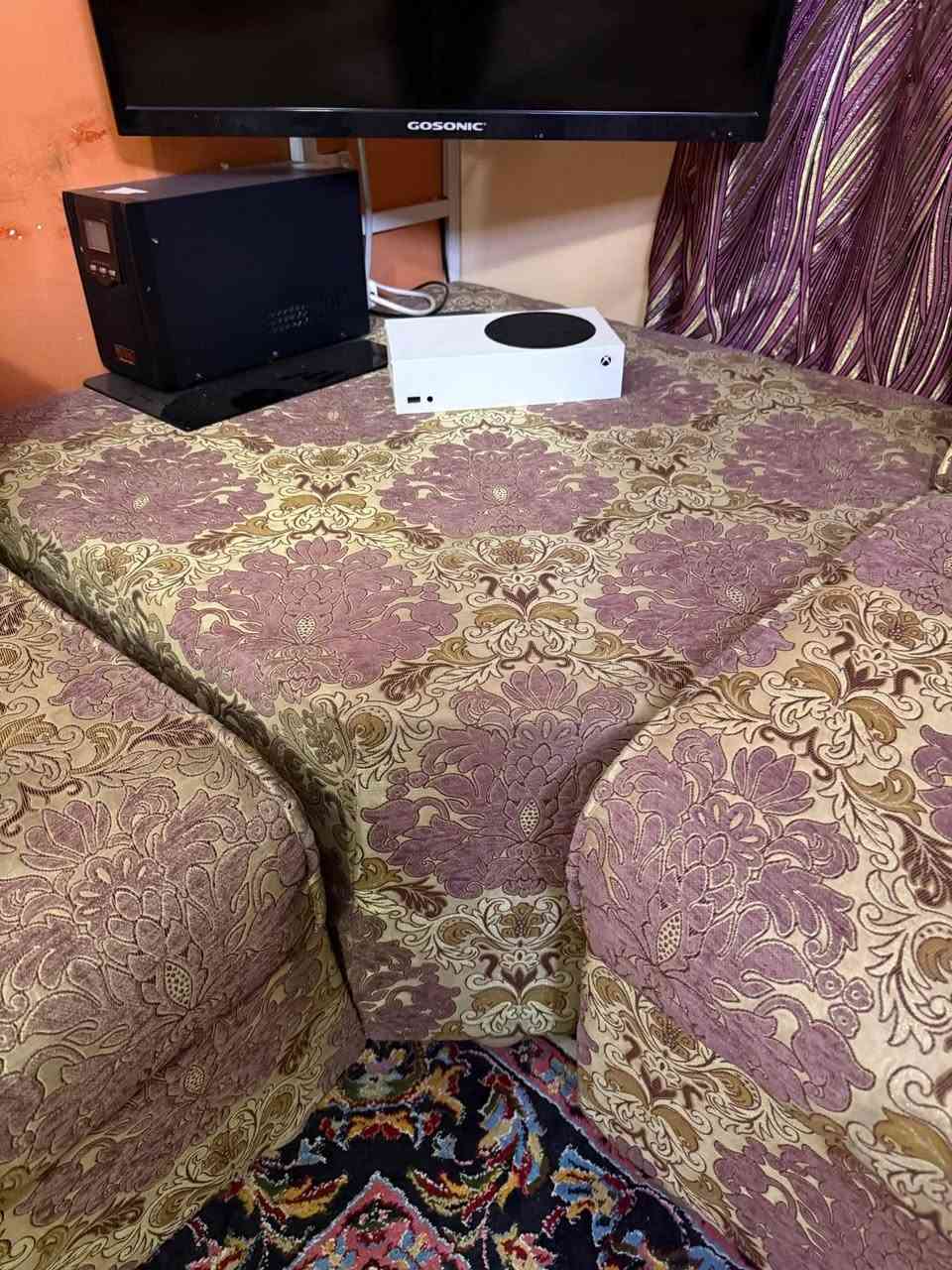 قنفات أم ال 3 عدد 1 180*80
او ال 1 عدد 2 60*80
و زاويه 90*90

الموقع بغداد حي الجهاد 
*********** بغداد, العراق
