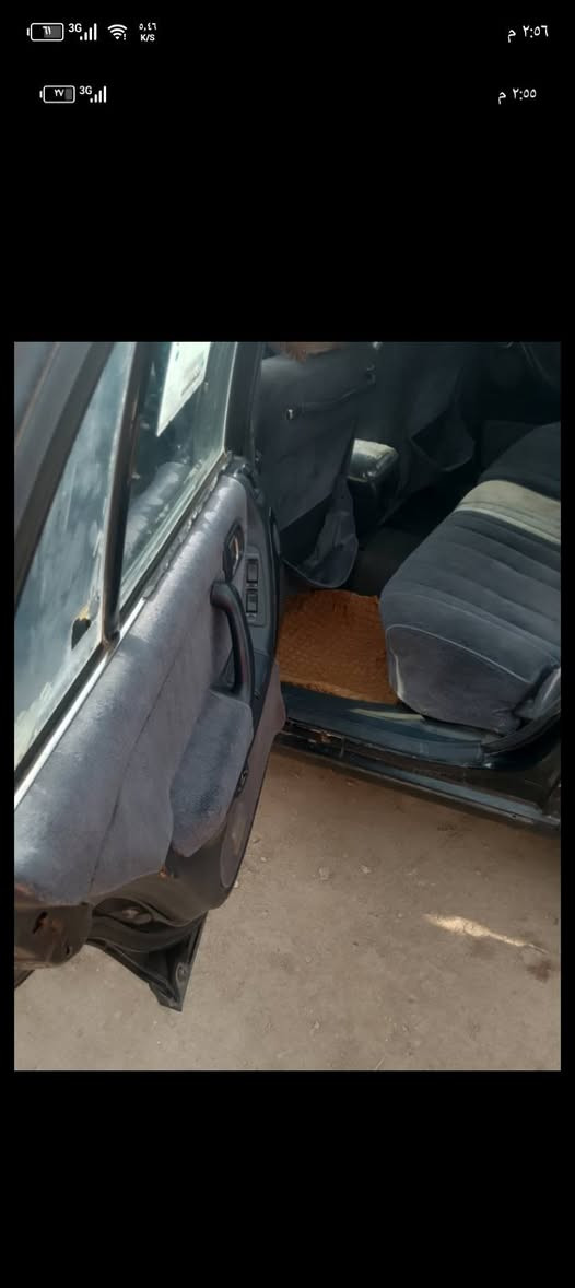 سلام عليكم ارنب كراون موديل 95رقم بغداد  كير مكينه مكفولات سياره بيها ضربه جاملغ خلفي يعني سياره محتاجه صبغ كدام عينك سعرها 50وبيها مجال راعيها بالعماره 
عنواني واسط عزيزيه وذا مراوس بهارتوب أو بطه نظيفه عادي  رقم الهاتف ***********
