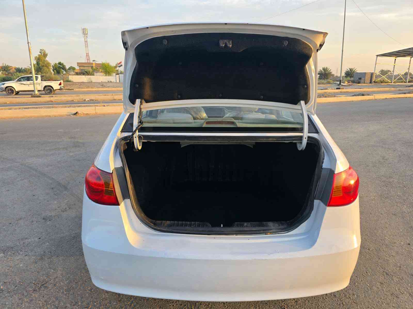 الانترا • ٢٠١١ • محرك ١٦٠٠