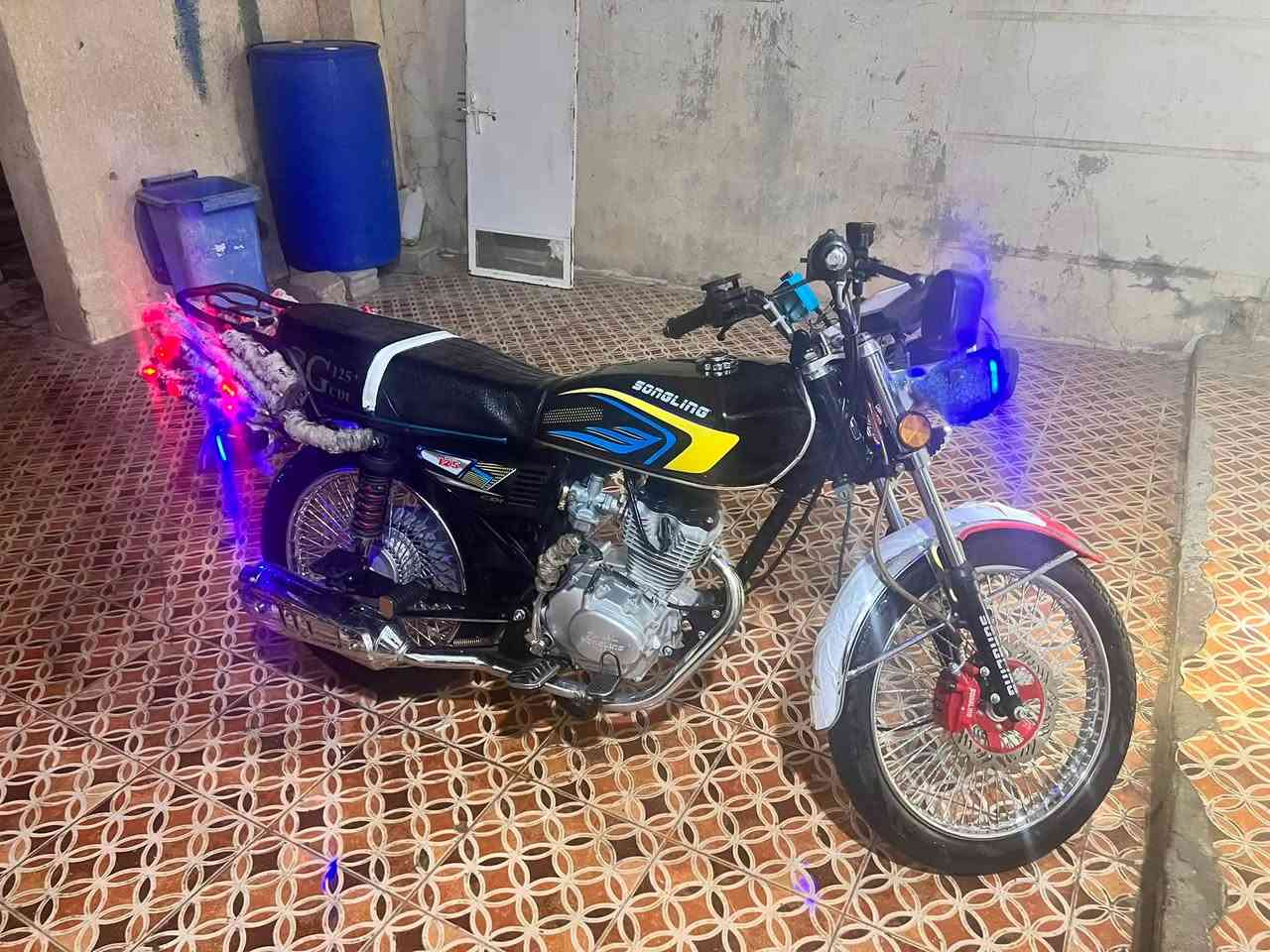 سعر 830وبيهه مجال موديل 26 شرط فول الفول شاشه تشتغل نص ونص ***********
