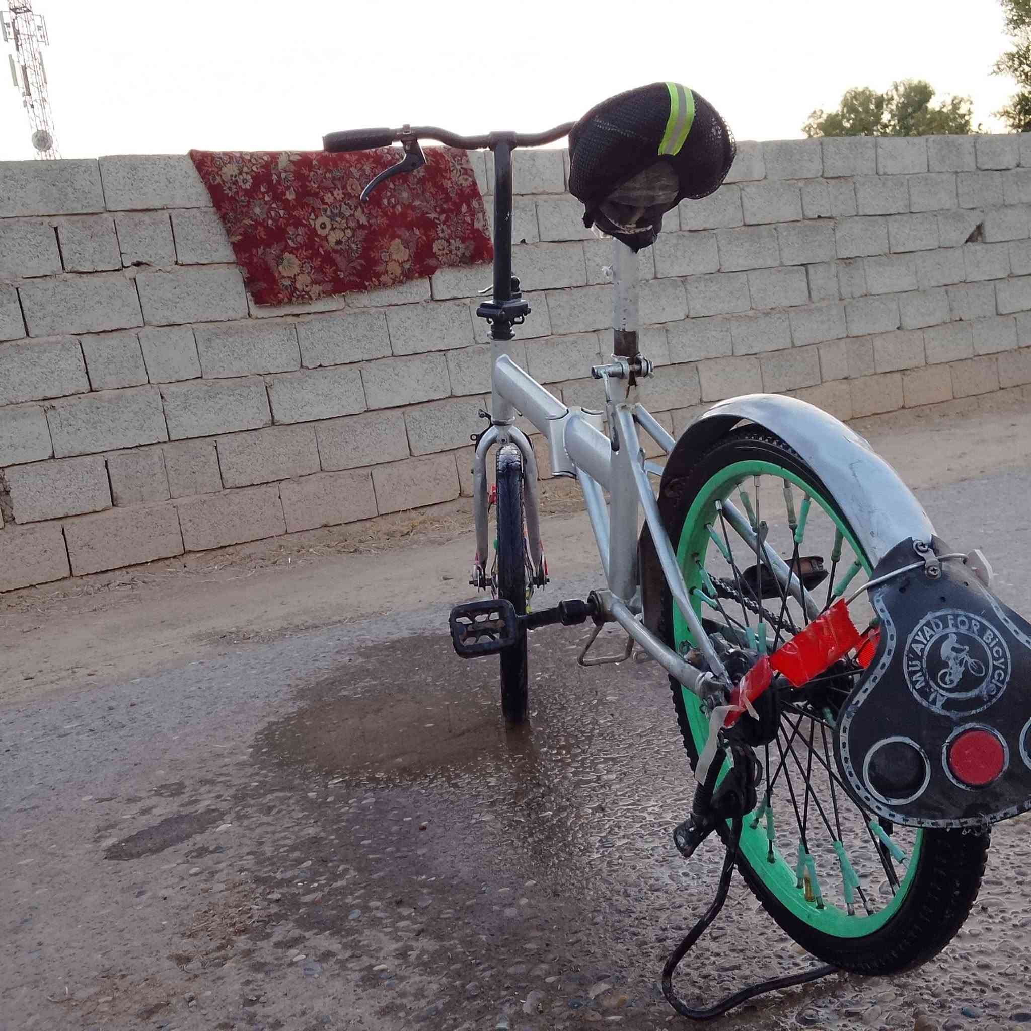 سلام عليكم بايسكل للبيع حجم 20 ياباني السعر 30 رقم(***********)
