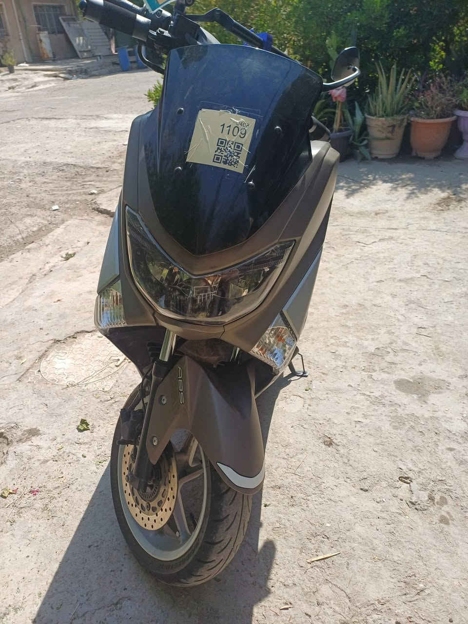 للبيع  NMAX موديل 2019
الدراجه جديده مكفول من كلشي
صارلها ٣ أشهر من نازله من الرمبه
ماشيه 36 الف
الدراجه اذا لكيت بيها شخط ترجعها
سعرها 17 ونص
رقم الهاتف ***********
او مراوس PCX جيل ثالث نضيفه ياباني
