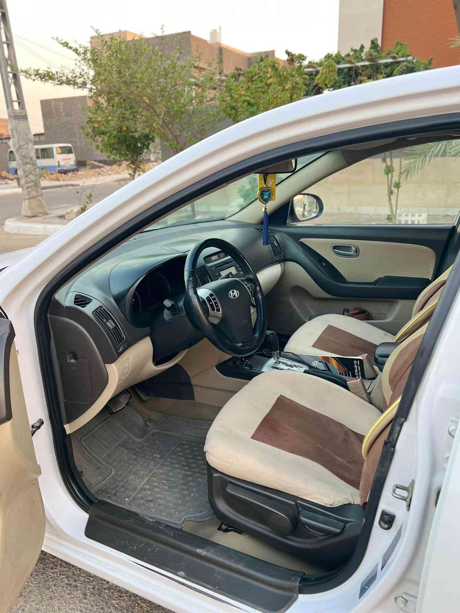 سلام عليكم للبيع النترا موديل ٢٠١١خليجي رقم كربلاء  بسمي سنويه ٢٧
مكينه كير حداديه تخم تاير جديد محركه ١٦٠٠دكشن عالي 

سياره ماشيه ١٧٣حقيقي

سياره بيه صبغ ثلاث قطت فقط والباقي كفاله عامه 

سعر السياره ١٠٣وبيه مجال 

مكان السياره كربلاء 
للاستفسار الاتصال على الرقم 
‏***********

