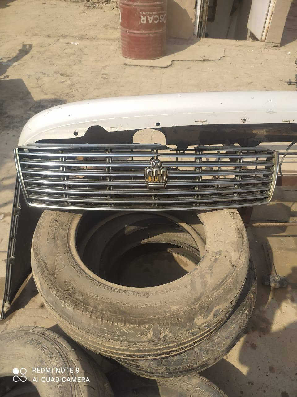 غراض بطه • قطع غيار • جنطه رمادي