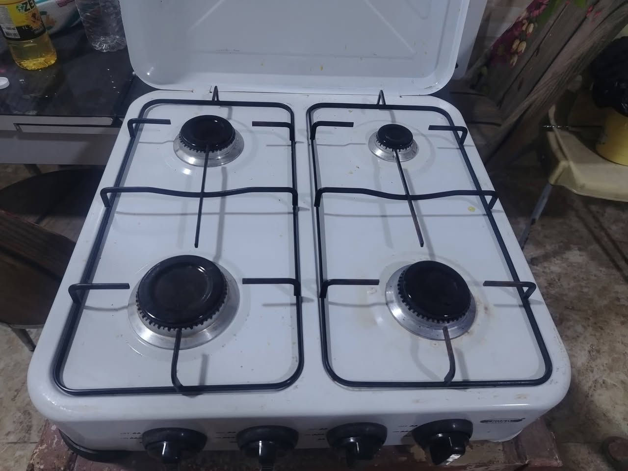 طباخ للبيع نظيف وشغال، تأخذه شرط الفحص  السعر 30 الف، خابر وتدلل
***********
 +964 750 864 4975

