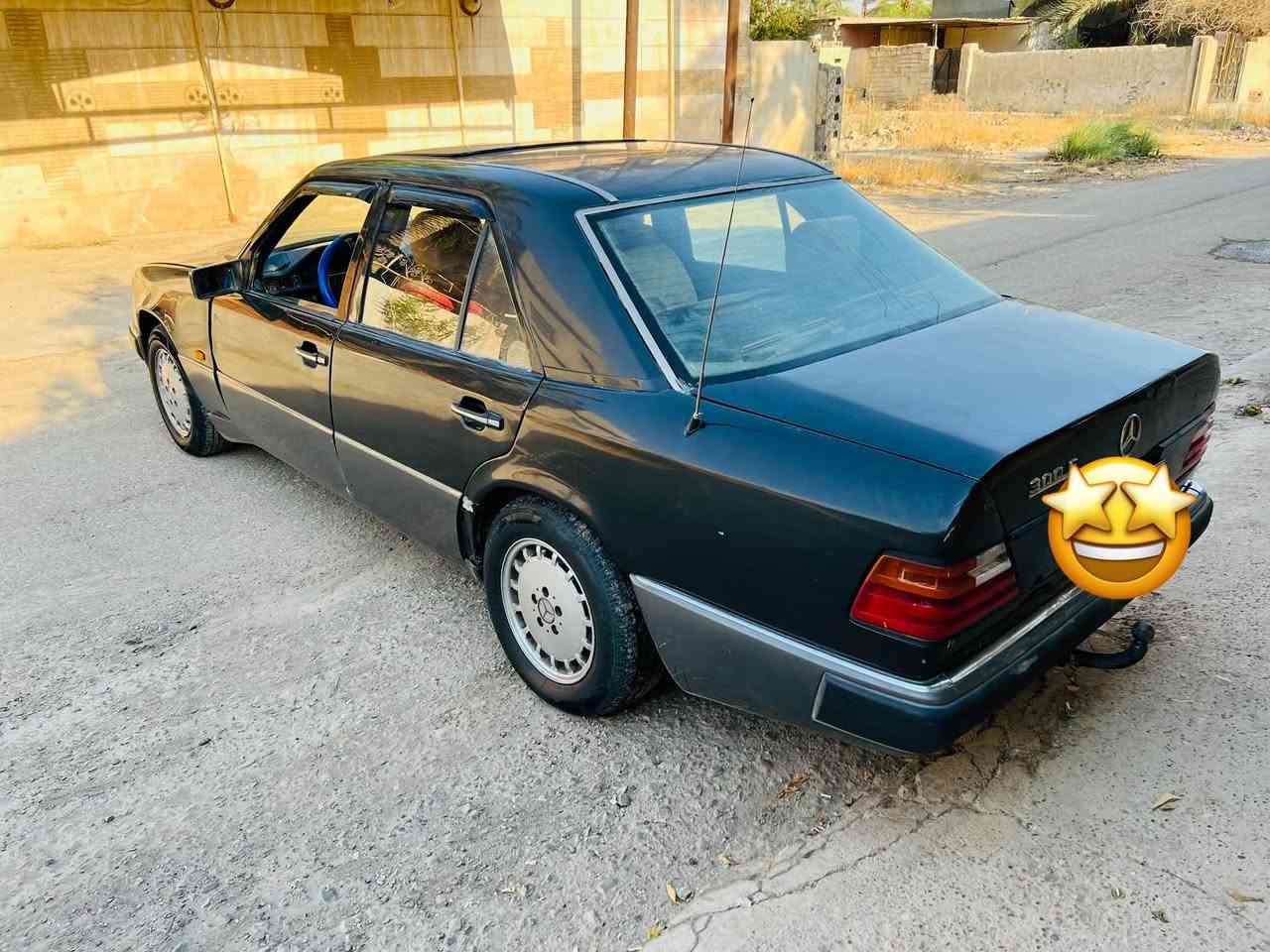 السلام عليكم للبيع
مارسدس دب 🇩🇪

موديل:1989🤩

كير :اوتماتيك ☑️

محرك:بطه 2ونص ☑️

رقم بغداد دولي سنويه لل 31☑️

تحويل مباشر ☑️

كير :ومكينه خير من الله ☑️

//تبريد شغال  بس غاز يرادله //

حداديه جديده ☑️

كهربائيات كله شغال ☑️

سنتر لوك تصعيد جام ☑️

تخم تاير جديد ☑️

صدر جديد  ☑️

غرفتها حلوه شوفت عينك ☑️

سياره حلوه وجاهزه 
 
السعر / خاص 
العنوان /ديالى 

الاستفسار : ***********
