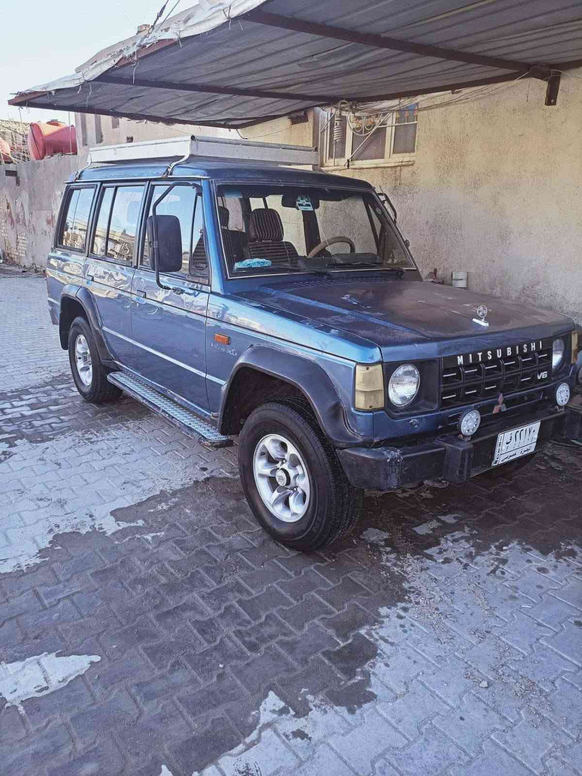 هونداي باجيرو مديل 1991السياره مكفوله 6سلندر 7راكب السياره نضيفه وحلوه وستعمال قليل يعني ما يطلعون بيه هواي السعر 45ورقه وبيه مجال حك الجيه العنوان ذي قار حي الثوره وره مجمع الطاحونه***********هاذ رقم التفلون

