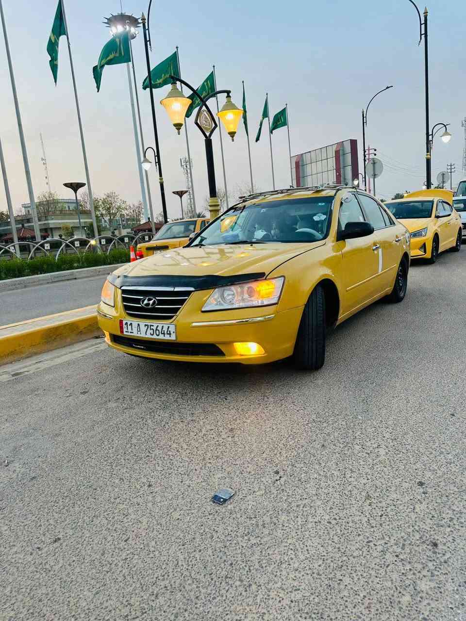 السلام عليكم للبيع سوناته 2008محدث بجم 10امريكي لبيبل وحد كل نقص ماكو ضرره كلش بصيط السياره رقم بغداد بسمي مصفره هيه وغرامات السعر 85وبيه مجال ***********او ***********
