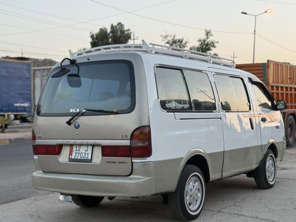 السلام عليكم 
سيارة كية للبيع نوع بريچو موديل 99
السيارة جاهزه ونظيفة مايعوزها كلشي دوشمة جديدة 
رقم نينوى صفر هيئه صفر غرامات 
خط بيها +حصه كاز بيها +كهربائيات شغالة كامل 
شرط التحويل السعر ٨٥$
مكانها موصل الأيمن 
رقم الهاتف 
***********
***********

