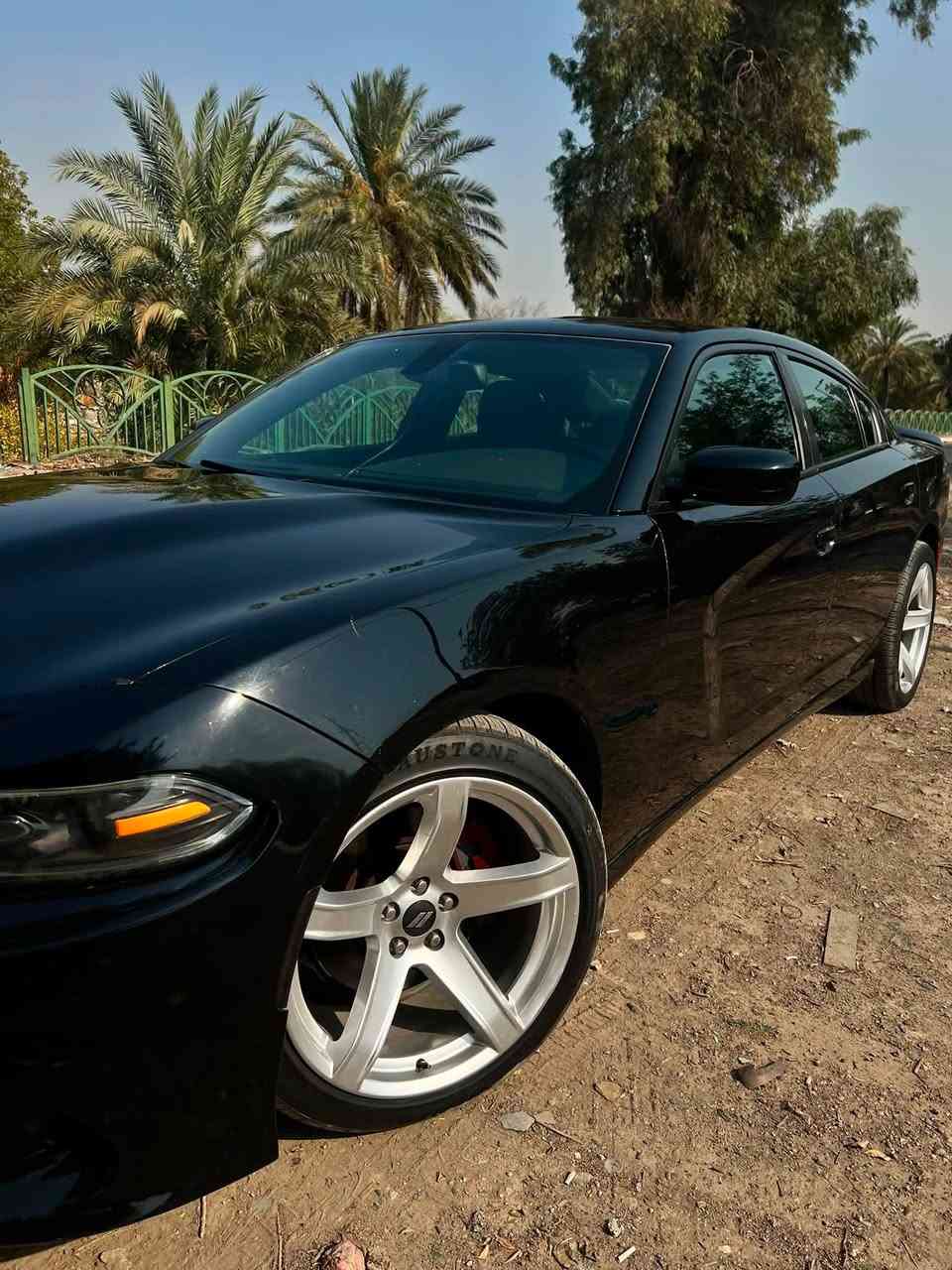 سلام عليكم 
جارجر Rt للبيع 
مواصفات 
شاشه جبيره 
كشنات مخمل
كرسي كهرباء
شفتات 
داخل كاربون 
كير محرك مكفول
دواخل كفاله
سونار مرفق مع المنشور 
صبغ قطعه فقط جاملغ بدون لغد وشاصي خلفي وباب مبدل بلاد 
بنيد دعاميات محدث srt 
السعر 163$مجال بسيط 
العنوان بغداد الدولعي
***********
