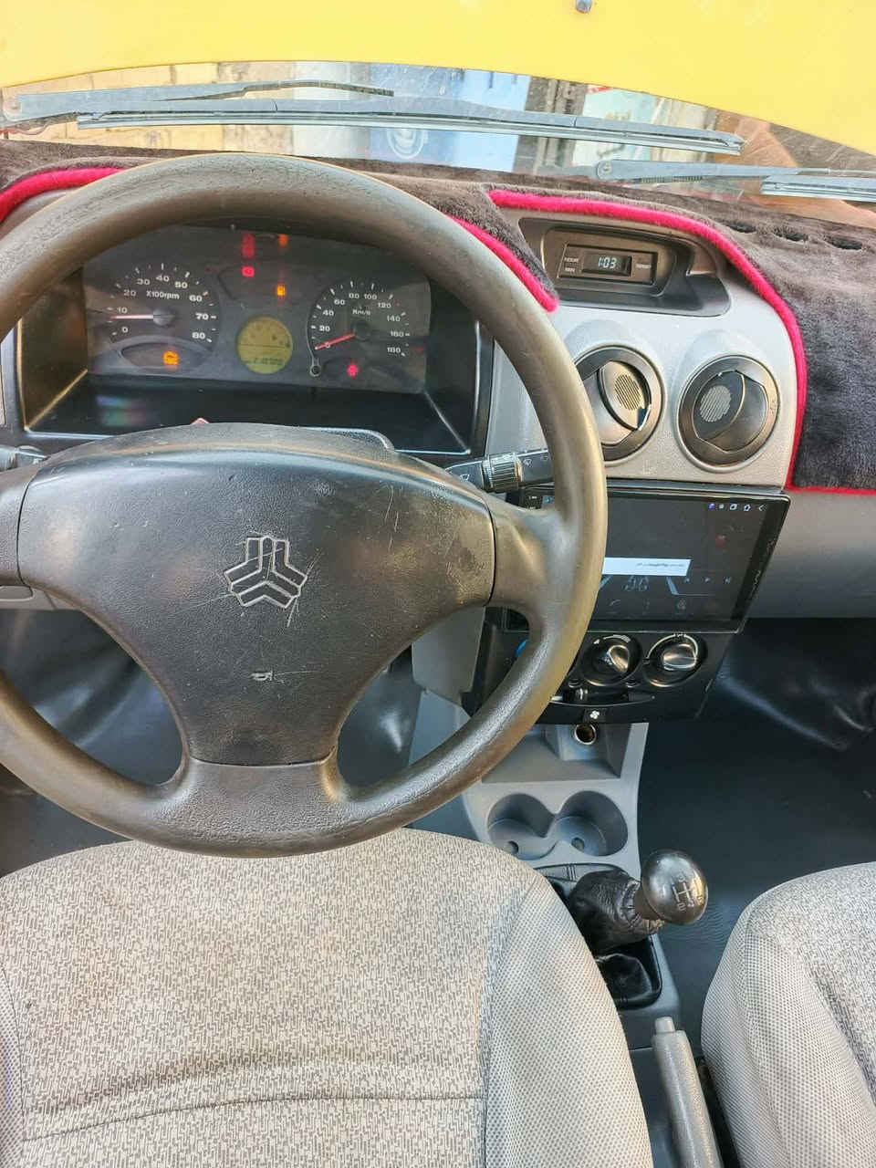 السلام عليكم سايبا مديل ٢٠١٥ رقم بغداد بسمي سيارة كشرها حلو معمر بيها لهلالات ومبدل بيها جاملغ امامي عكس السايق تبريد شغال مكينة وكير جدد كهربائيات كلها شغالة ...السعر ٣٥ وبيها مجال بسيط الرقم ***********
