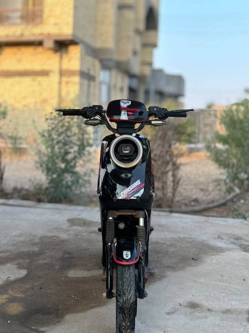 X900 • ٦٠ كم/س • ١٢٠٠ واط