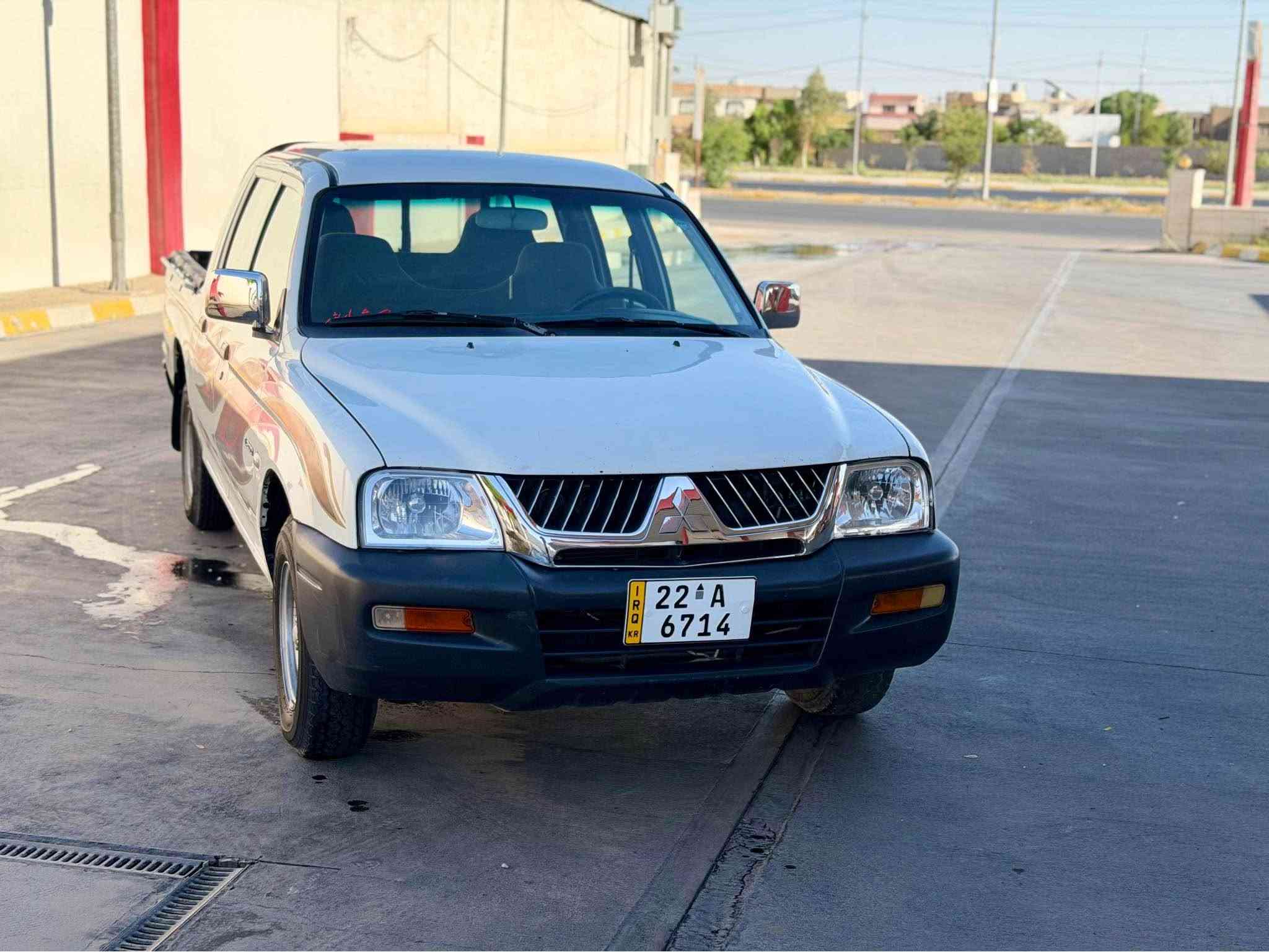 بيكاب مستر بوشي ياباني  موديل 2005
سيارة   مكفولة كفالة  عامة  من صربة 
اي صربةمابي بي ٤ مكان سبوغ بدون دواخل
شاصي شرط 
سةنةوي  لحد 2031  رةقم مميز 
بسمي شرط تحويل  
كير محرك تبريد  كل  ابشرط 
محرك  بةخ مرغوب 
سيارة دعامي لي دعامي شرط 
كارةباي كامل شغال 
***********
***********
سعر  كلش مناسب خابر تدلل  
مكان  سيارة  كركوك   داخل   مدينة كركوك, العراق
