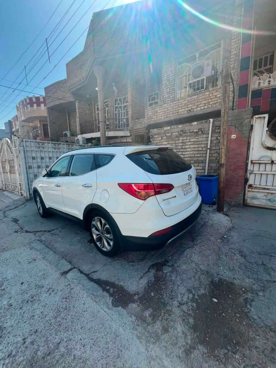 سلام عليكم سنتافيا خليجي٢٠١٣ فول مواصفات بنوراما
تحكم ستيرن جهتين تبريد ثلاث قطع شاشه كاميرا كشنات كهربائي محرك ٣٣٠٠ سياره بيه طخة وصبغ جاملخين اماميه وباب السائق / باسمي السيارة والشرط التحويل والسونر رقم بغداد الماني السعر ١٥٥٠٠٠ دولار يعني دفتر وخمسة وخمسون ورقه اتصال واستفسار على الرقم ***********بغداد البلديات وموقع  يو ان شارع ٣٠
