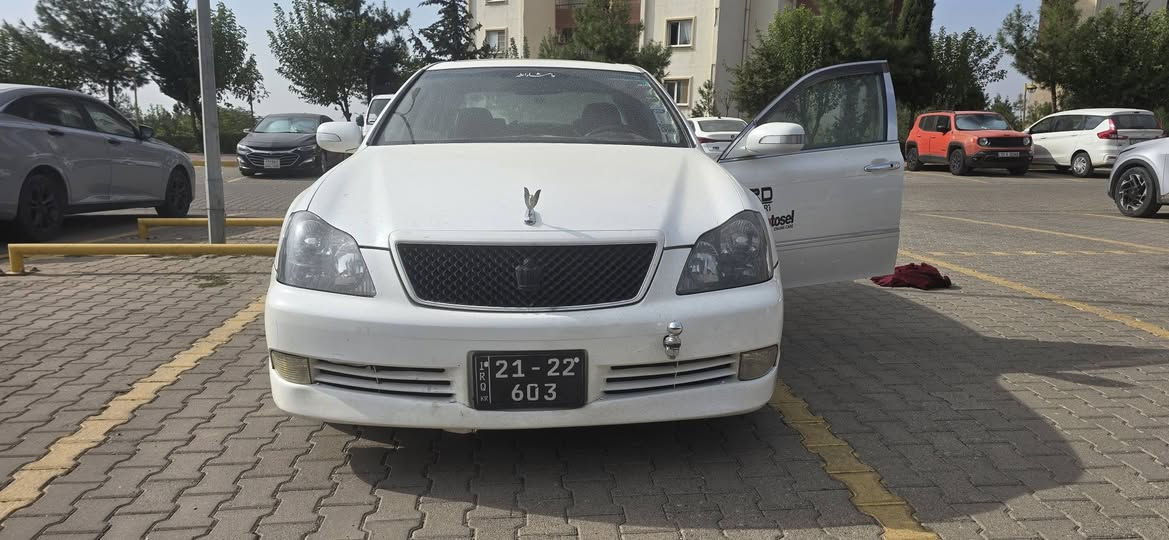 ٢٠٠٦ • ١٨٢٠٠٠ • سلايد