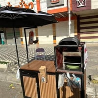 بوث (عربانة) للبيع مستخدمة تتعدل حسب احتياجك قياس 1متر ونص عرض * 70 سم...