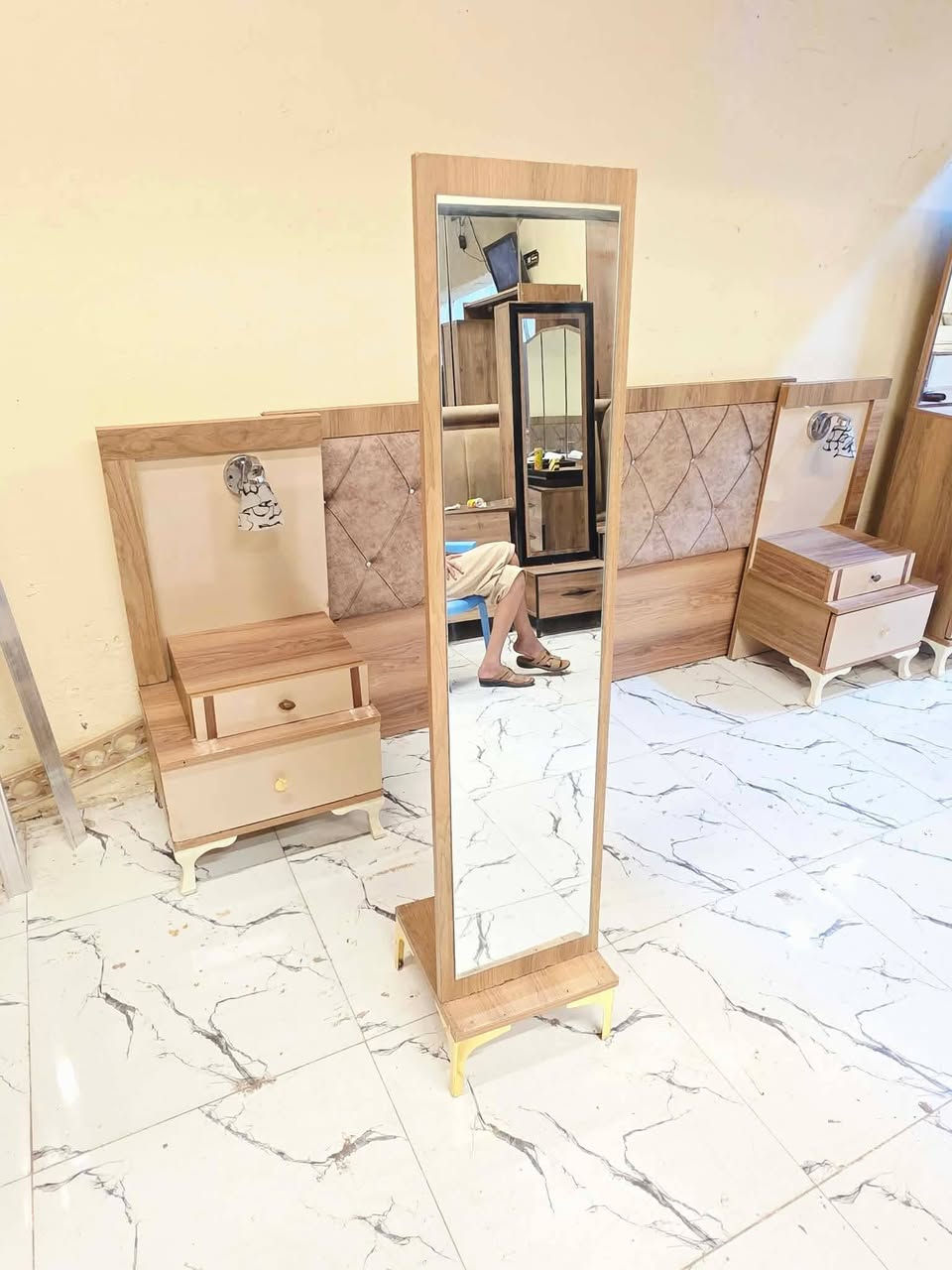غرفة تركيه فول نضافة 85بل💯 نقل وشد مجاني بغداد متوفر توصيل محافضات بكروه 7قطع 525 قفل💸للحجز خاص او***********
