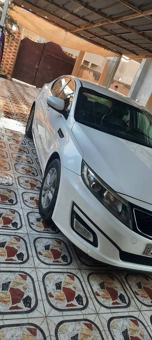 السلام عليكم
اوبتما 16خليجي ابيض صدفي كفاله 
مكينه 2000 دوش 
مكينة كير تبريد كله خير من الله 

تحكمات /سبورت /تبريد خلفي / شاشه كامره /مانع انزلاق 
تخم تاير جديد 
مري شفط 
شفتات
باقي مواصفات معروفة 
السونار موجود ب منشور 
 السعر 143 وبيها مجال 
مكان السياره بابل 
***********
